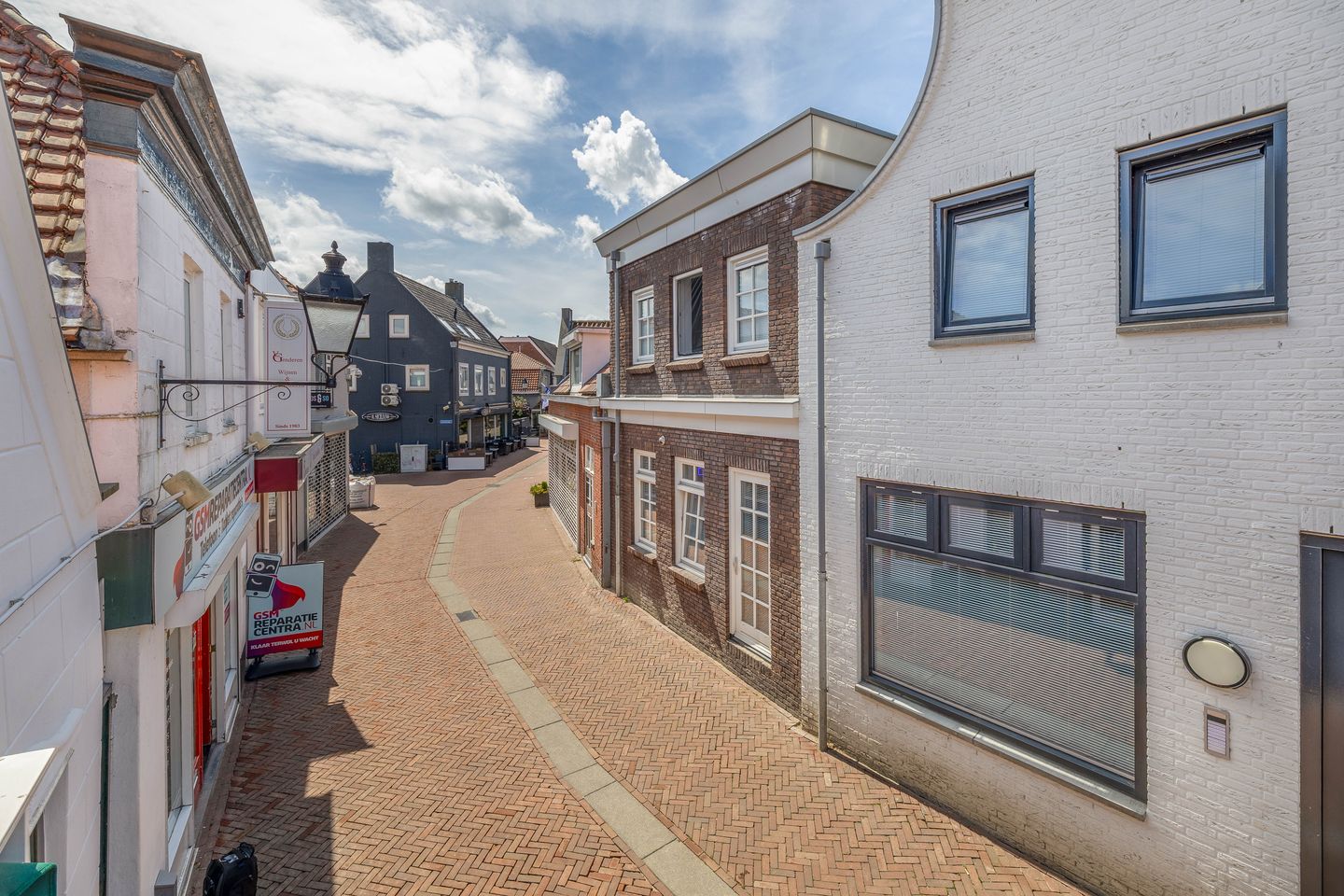 View photo 5 of Voorstraat 20-A