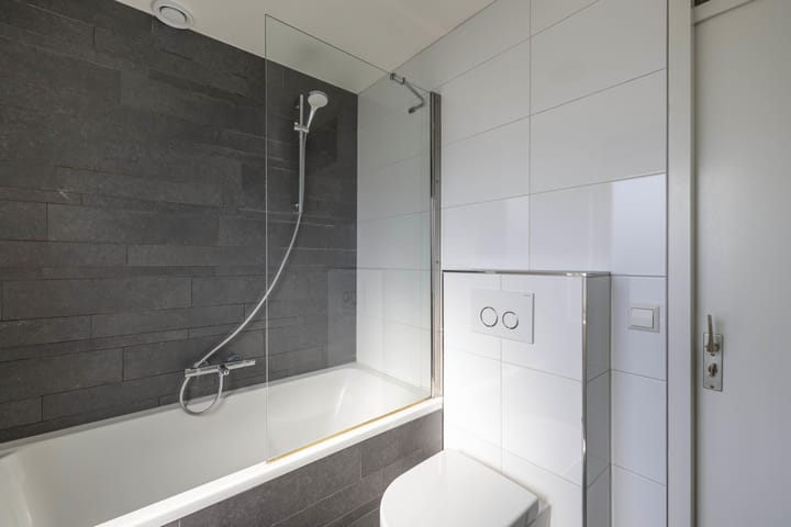 Photo 28 of Leliestraat 9