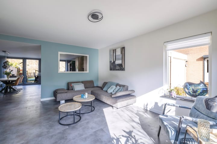 Photo 13 of Leliestraat 9