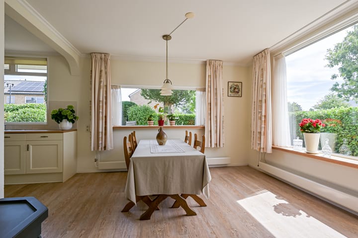 Foto 8 van Brucknerstraat 5