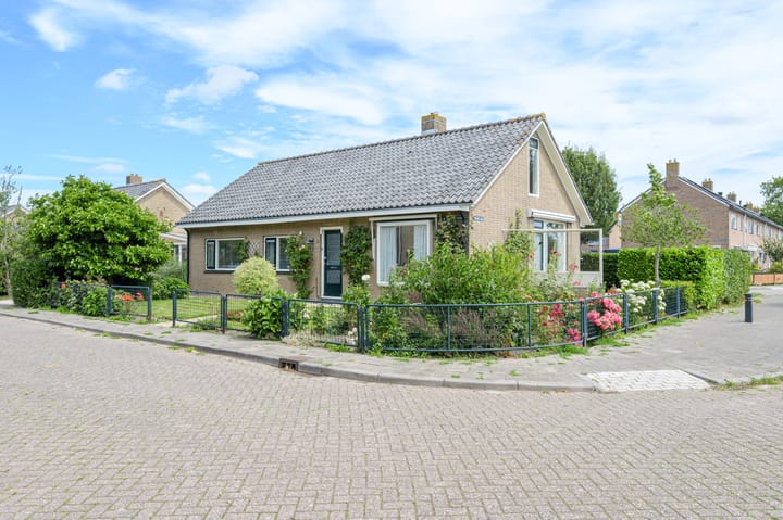 Foto 42 van Brucknerstraat 5