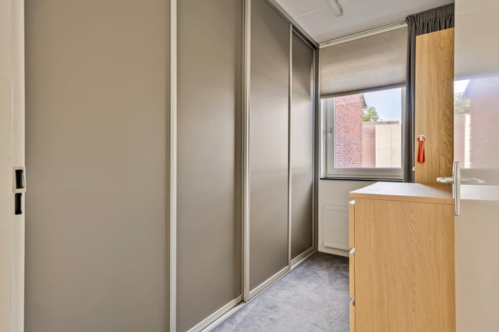 Foto 28 van Sint Eustatiusstraat 61