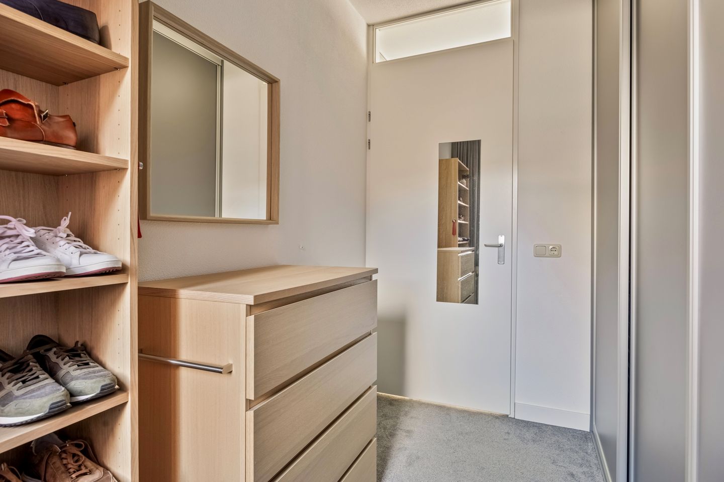 Photo 29 of Sint Eustatiusstraat 61