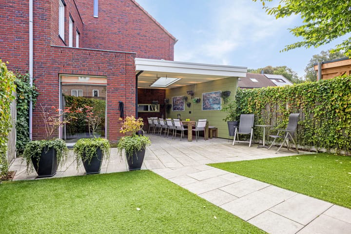 Foto 34 van Sint Eustatiusstraat 61