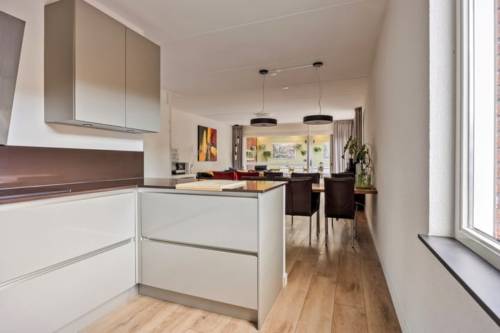 Foto 12 van Sint Eustatiusstraat 61