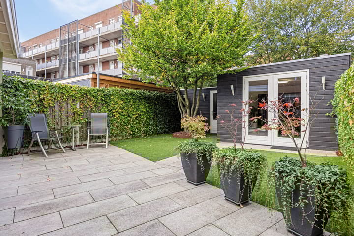 Foto 39 van Sint Eustatiusstraat 61