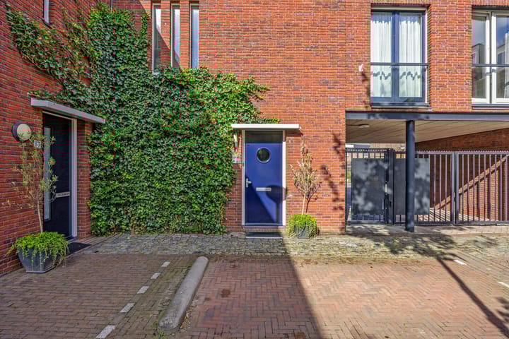 Foto 41 van Sint Eustatiusstraat 61