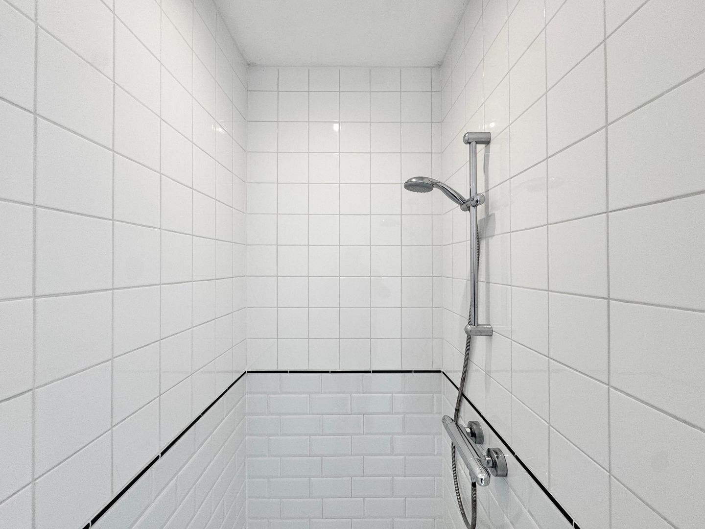 Foto 35 van Eerste Laurierdwarsstraat 18-B