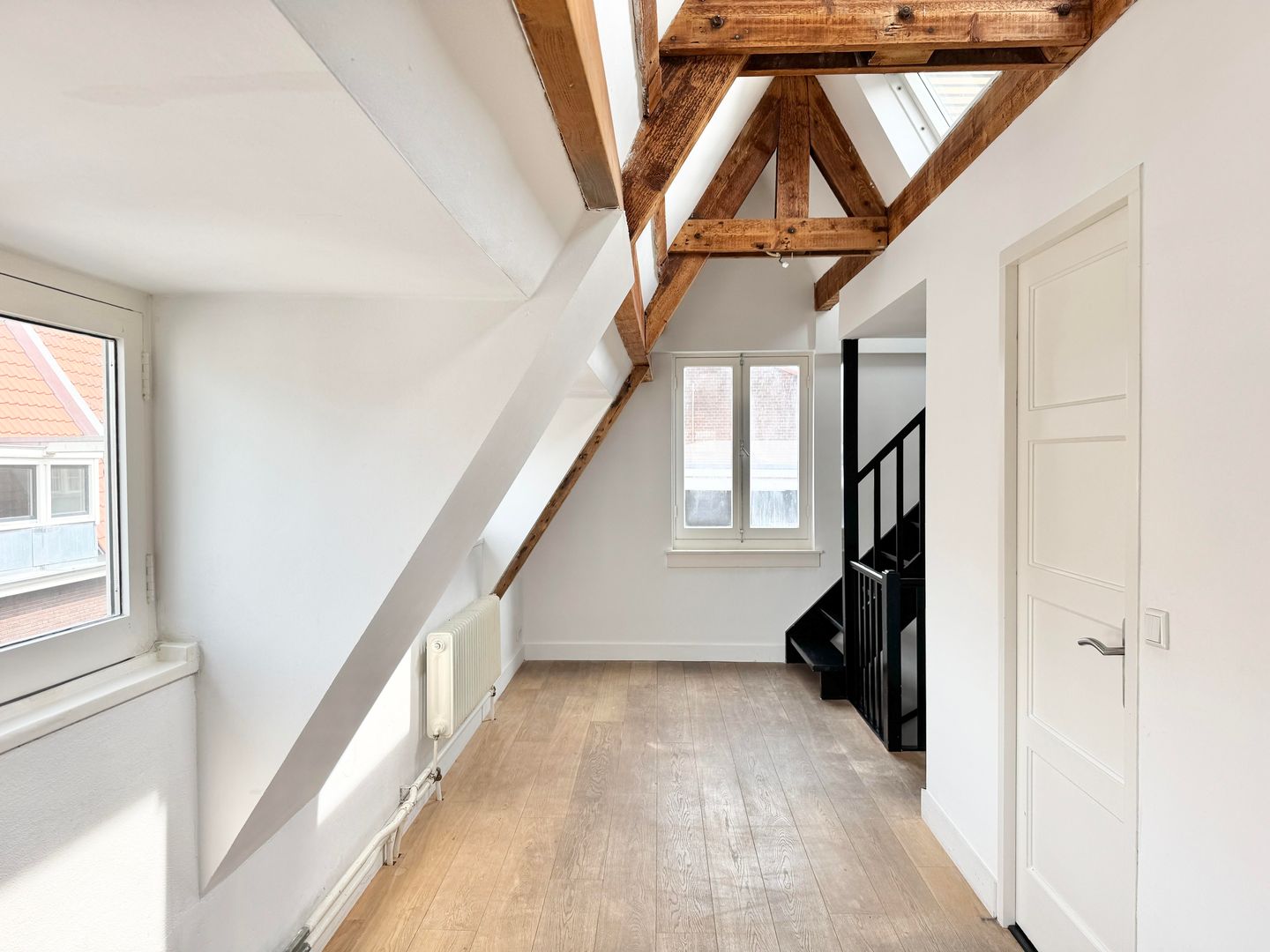 Foto 20 van Eerste Laurierdwarsstraat 18-B