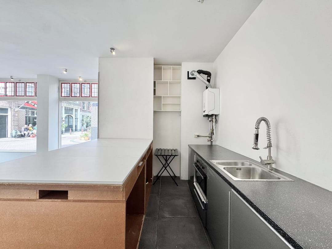 Foto 46 van Eerste Laurierdwarsstraat 18-B