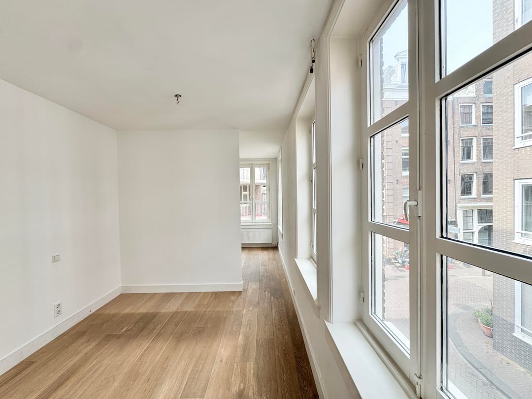 Foto 38 van Eerste Laurierdwarsstraat 18-B