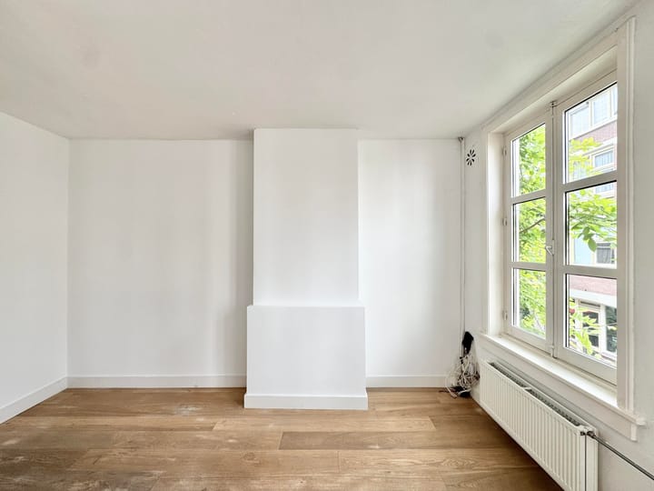 Foto 39 van Eerste Laurierdwarsstraat 18-B