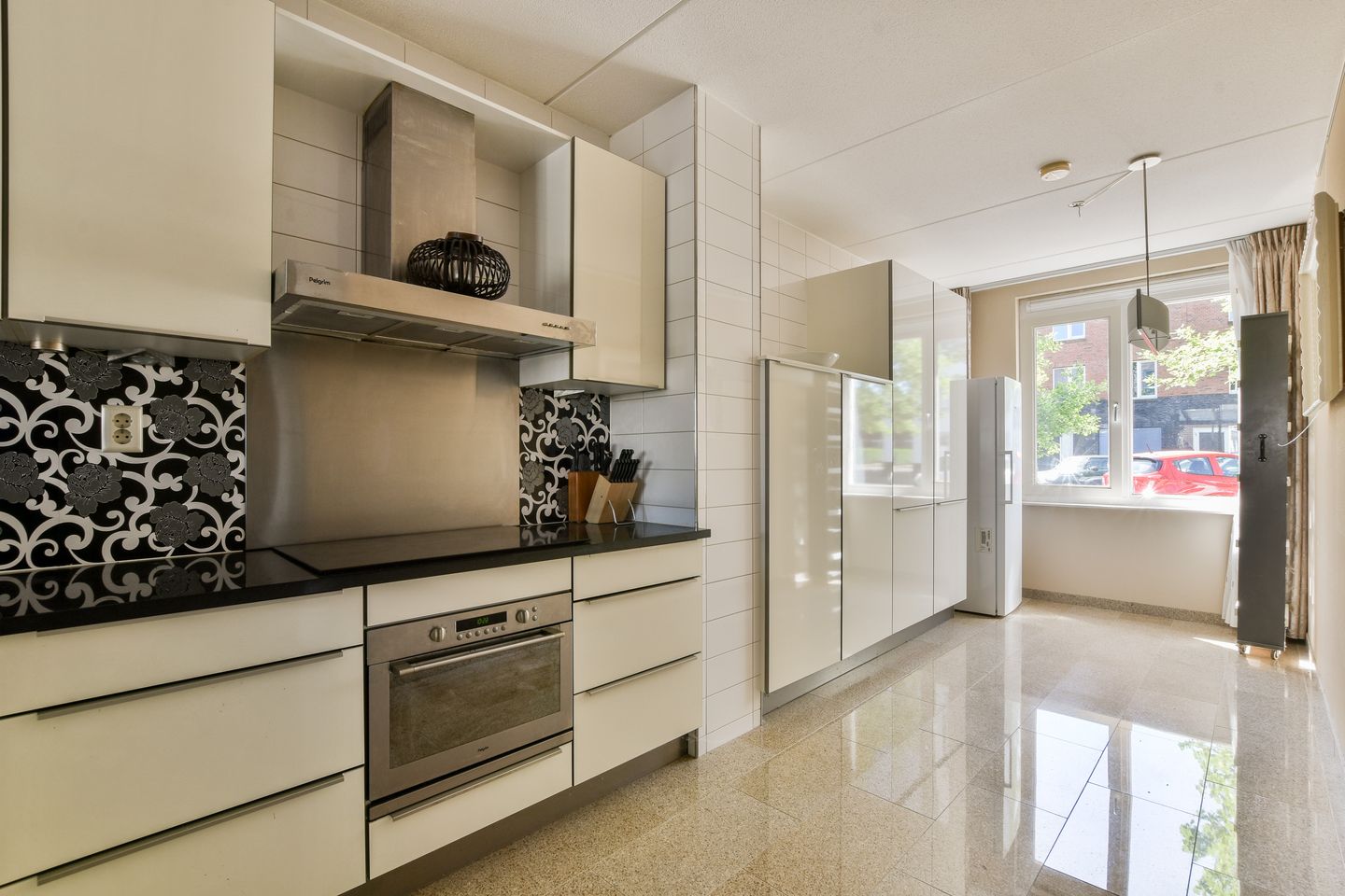 Foto 10 van Beneluxlaan 586