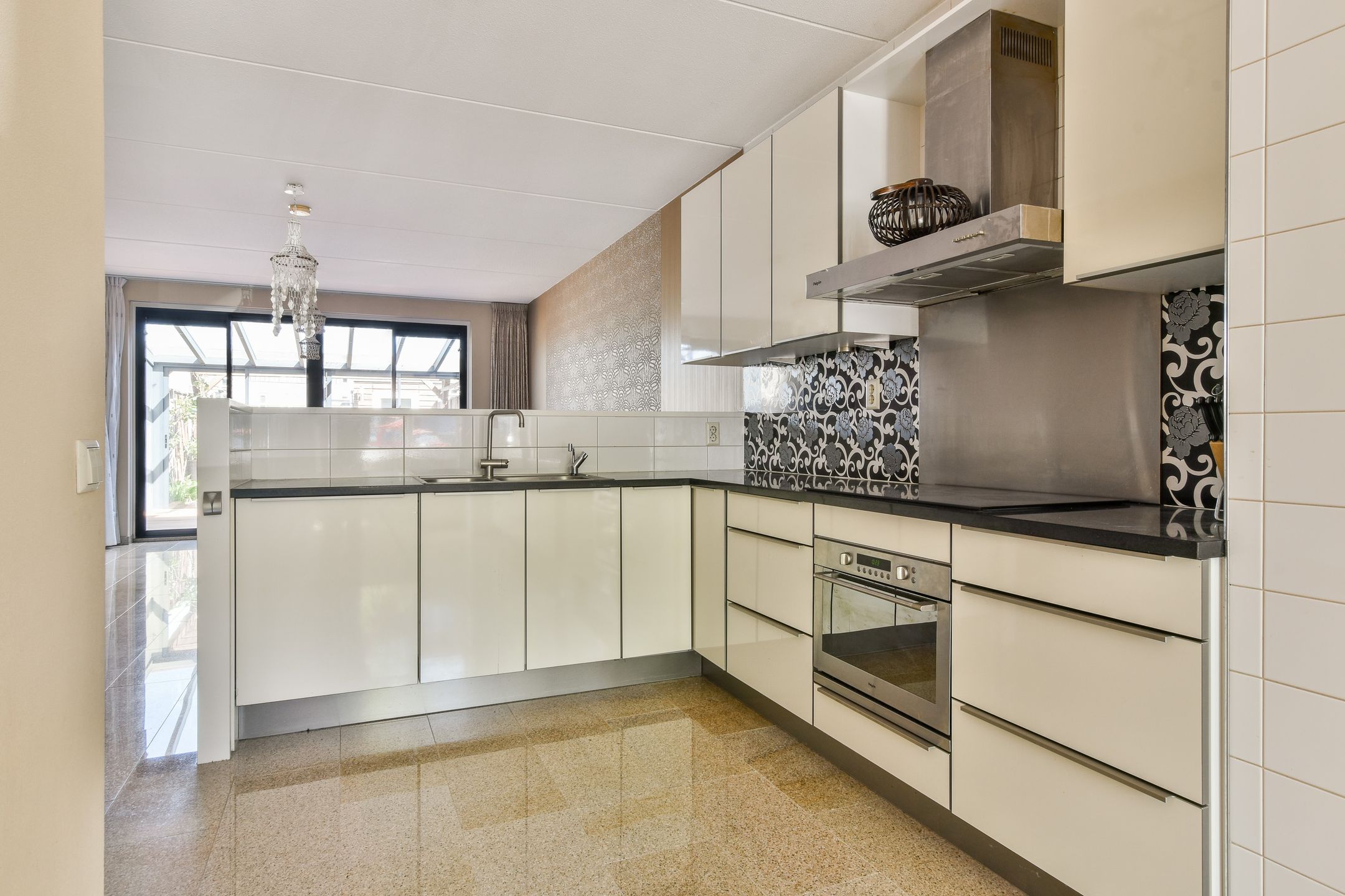 Foto 12 van Beneluxlaan 586