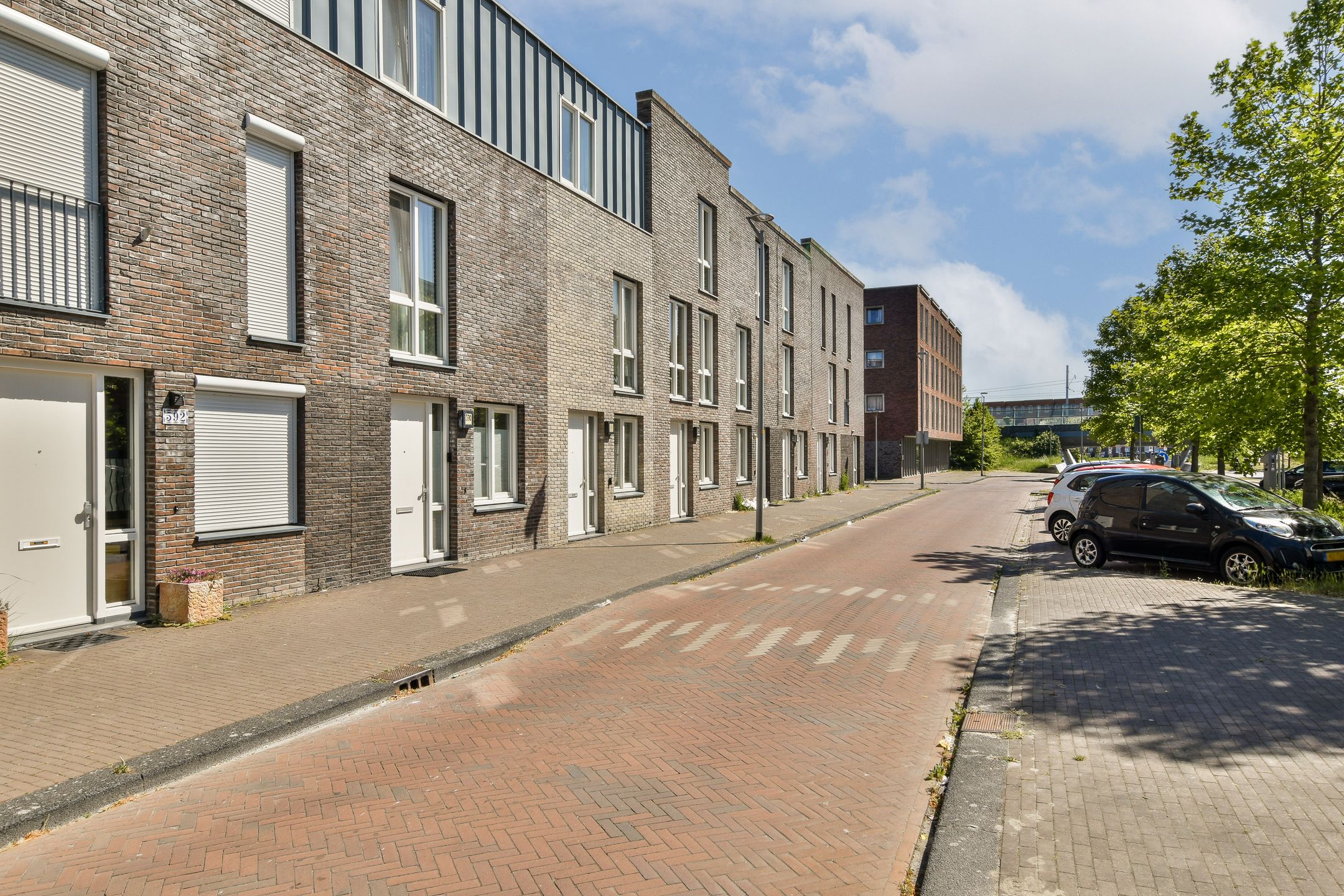 Foto 27 van Beneluxlaan 586