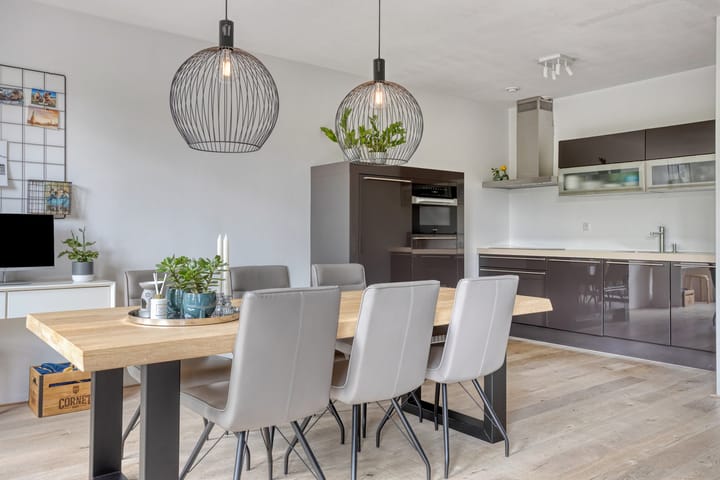 Foto 16 van Julius Pergerstraat 13