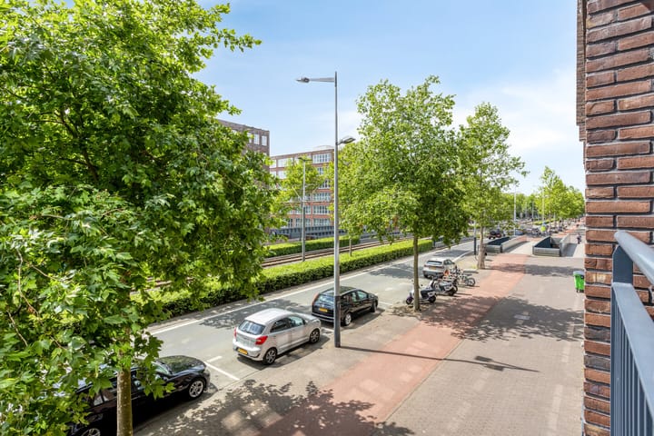 Foto 20 van Julius Pergerstraat 13