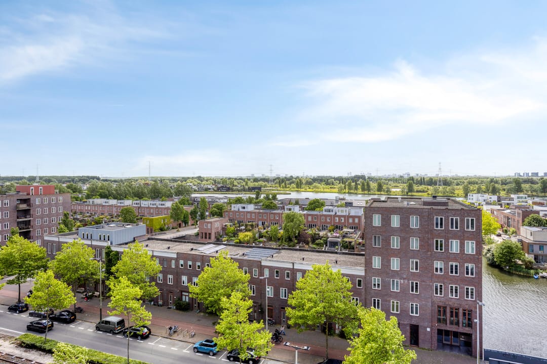 Foto 32 van Julius Pergerstraat 13