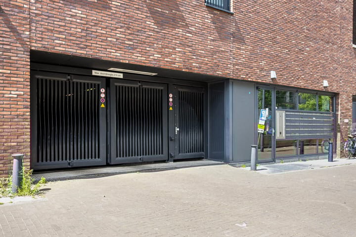 Foto 35 van Julius Pergerstraat 13