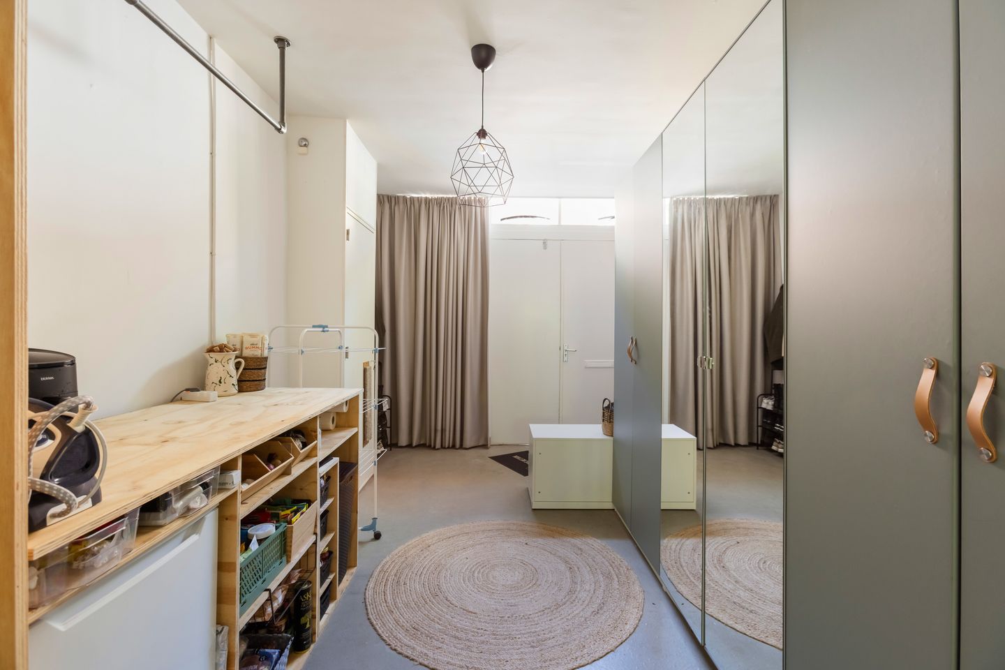 Foto 10 van Weeshuisstraat 15