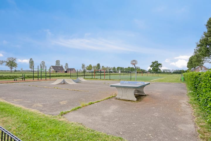 Foto 31 van Den Heymit 14