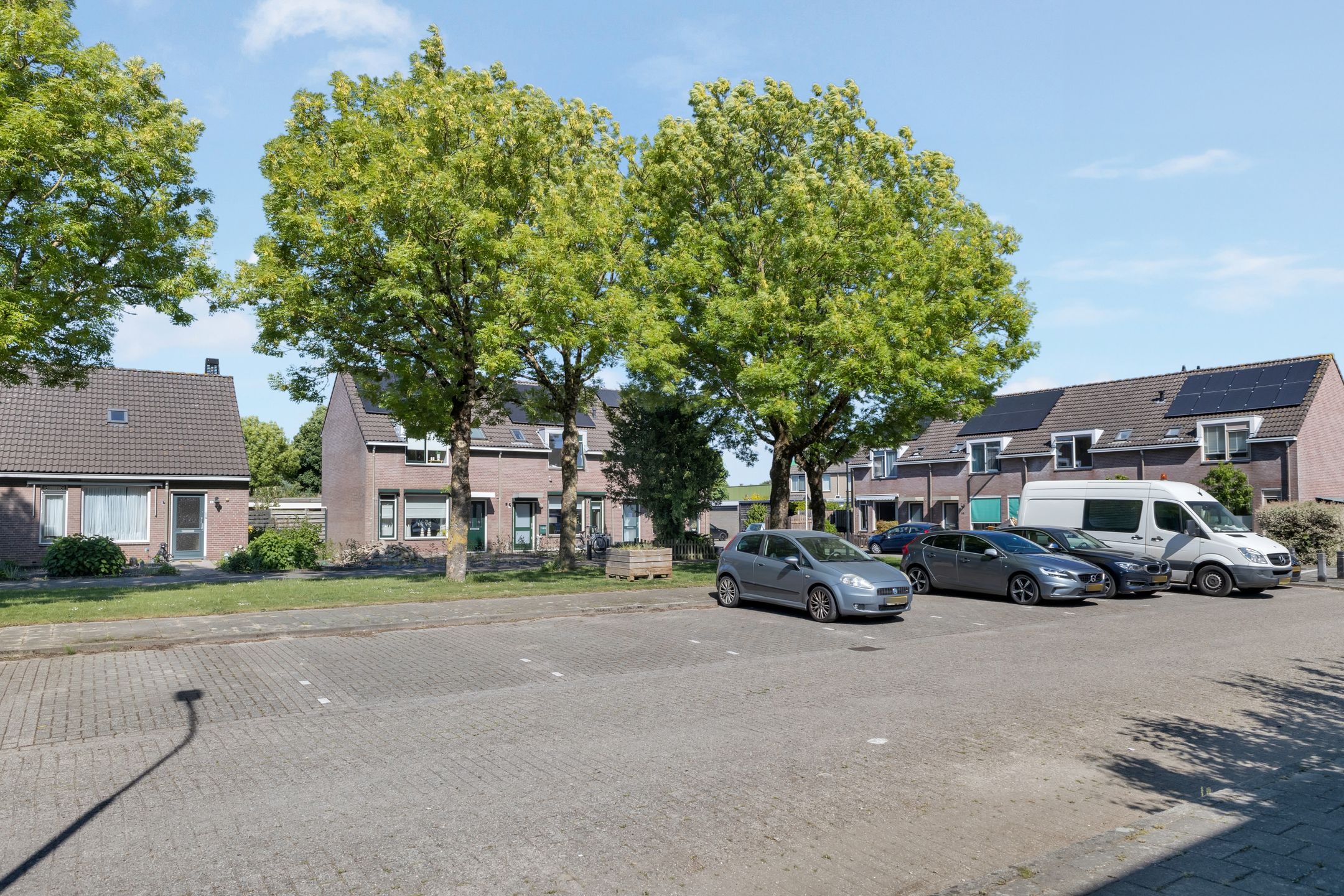 Photo 48 of Lingestraat 9
