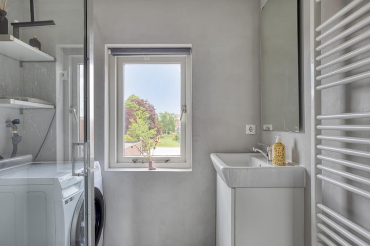 Foto 15 van Veenstraat 10