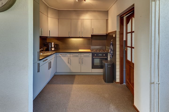 Foto 3 van Van Schendelstraat 21