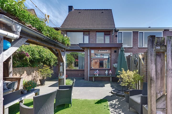 Foto 4 van Van Schendelstraat 21