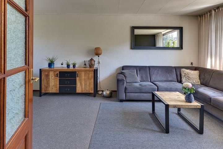 Foto 13 van Van Schendelstraat 21