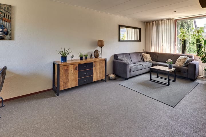 Foto 15 van Van Schendelstraat 21