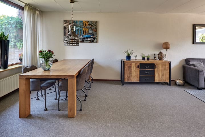 Foto 16 van Van Schendelstraat 21