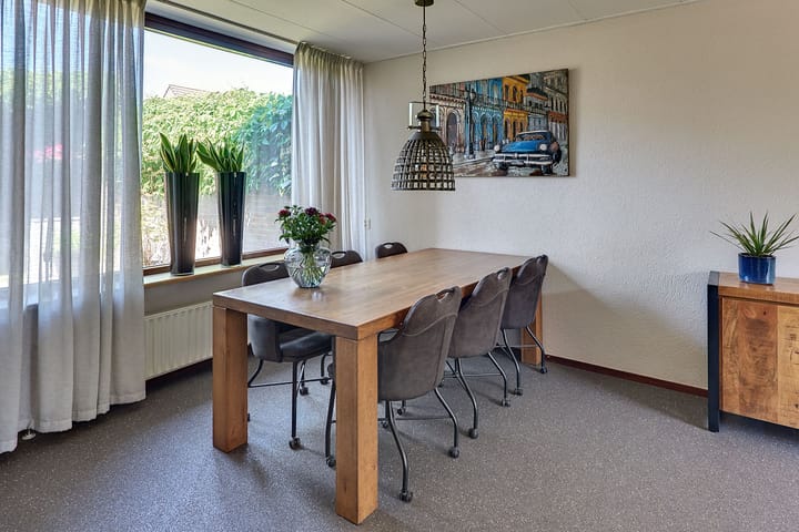 Foto 17 van Van Schendelstraat 21