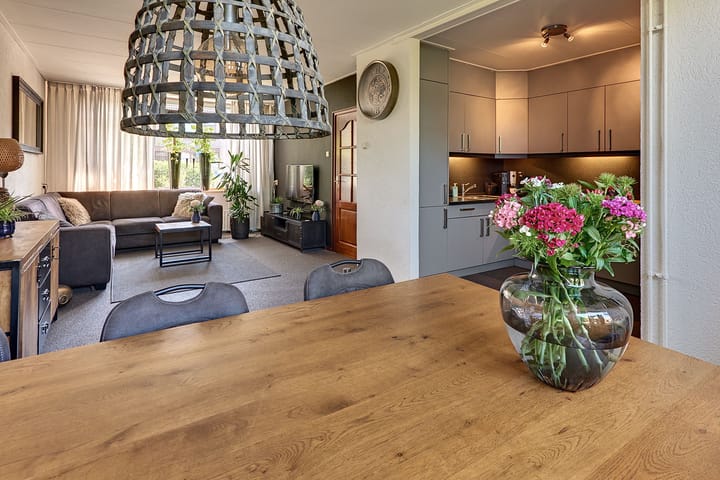 Foto 22 van Van Schendelstraat 21