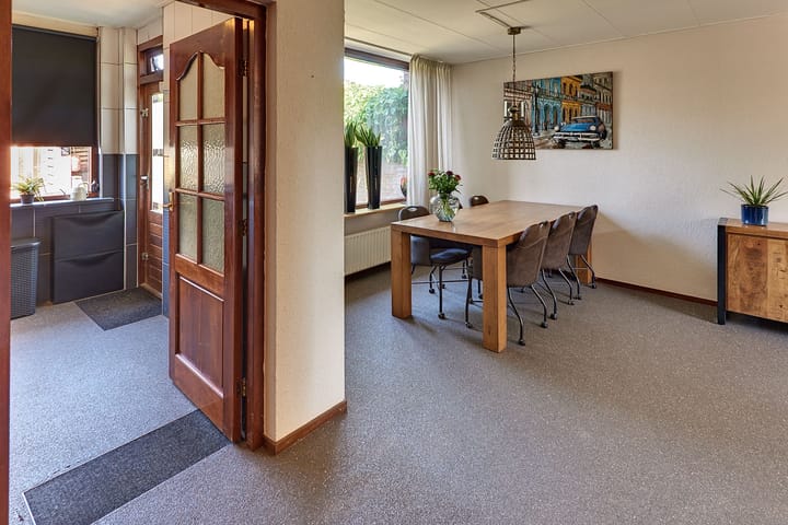 Foto 26 van Van Schendelstraat 21