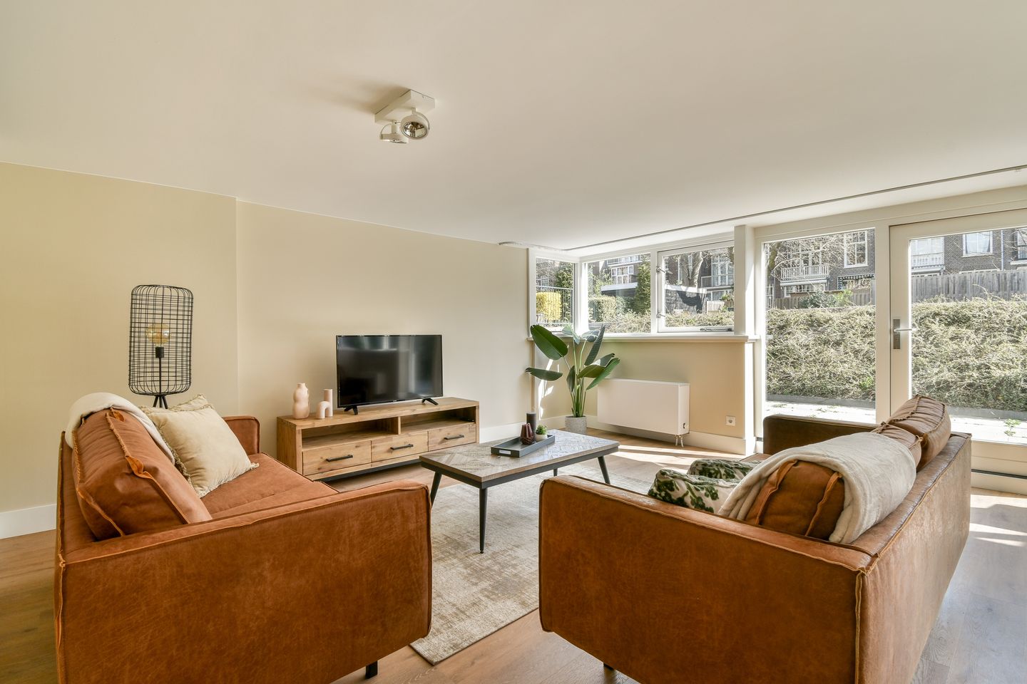 Foto 10 van Raamweg 12