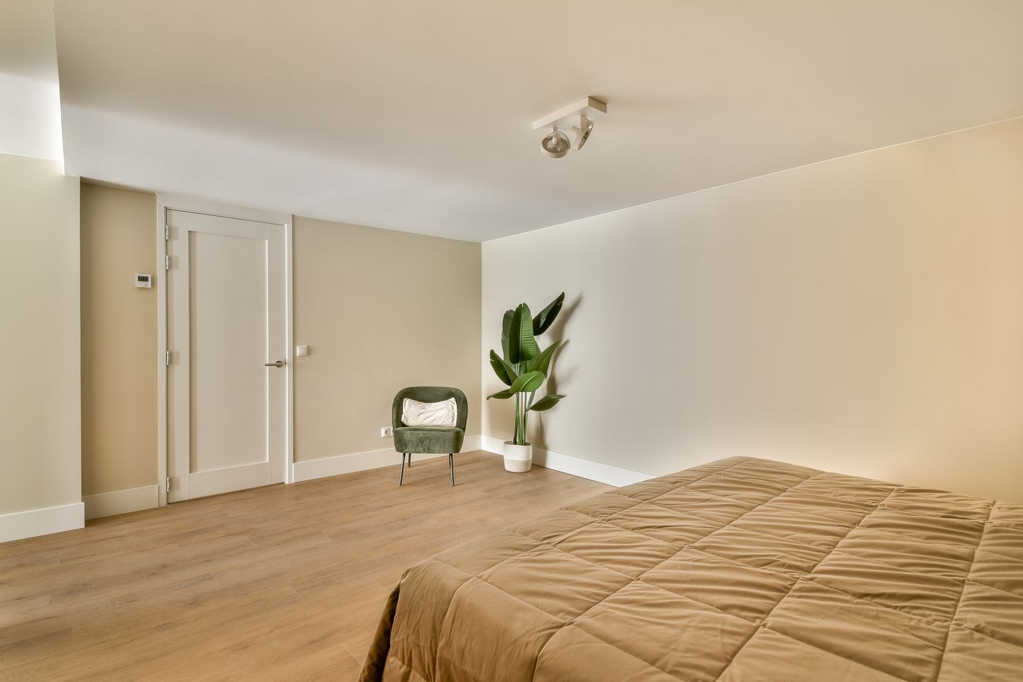 Foto 20 van Raamweg 12