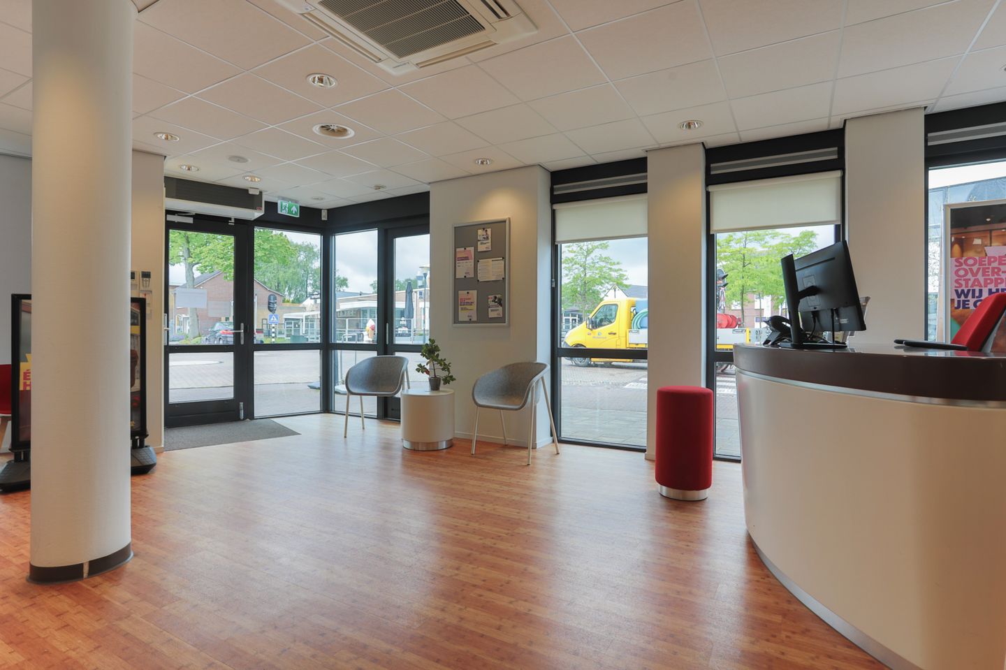 View photo 5 of Gronausestraat 1307