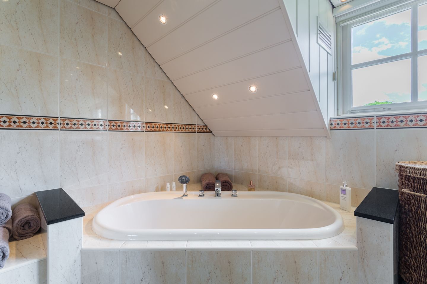 Photo 35 of Kloosterweg 17