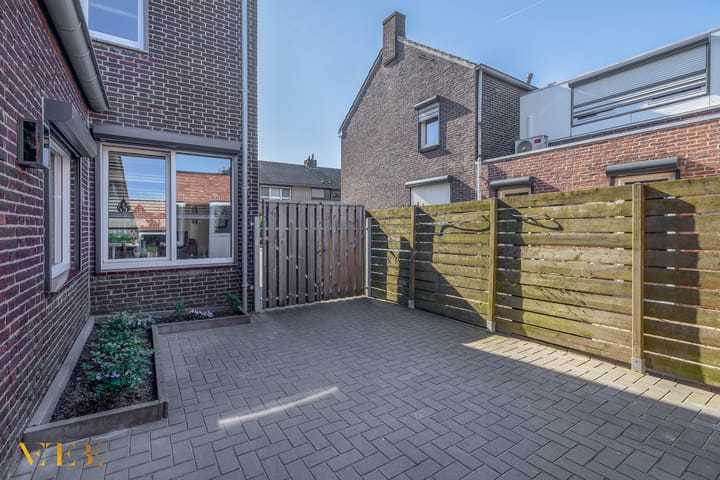 Foto 18 van Sint Theresiastraat 2-A