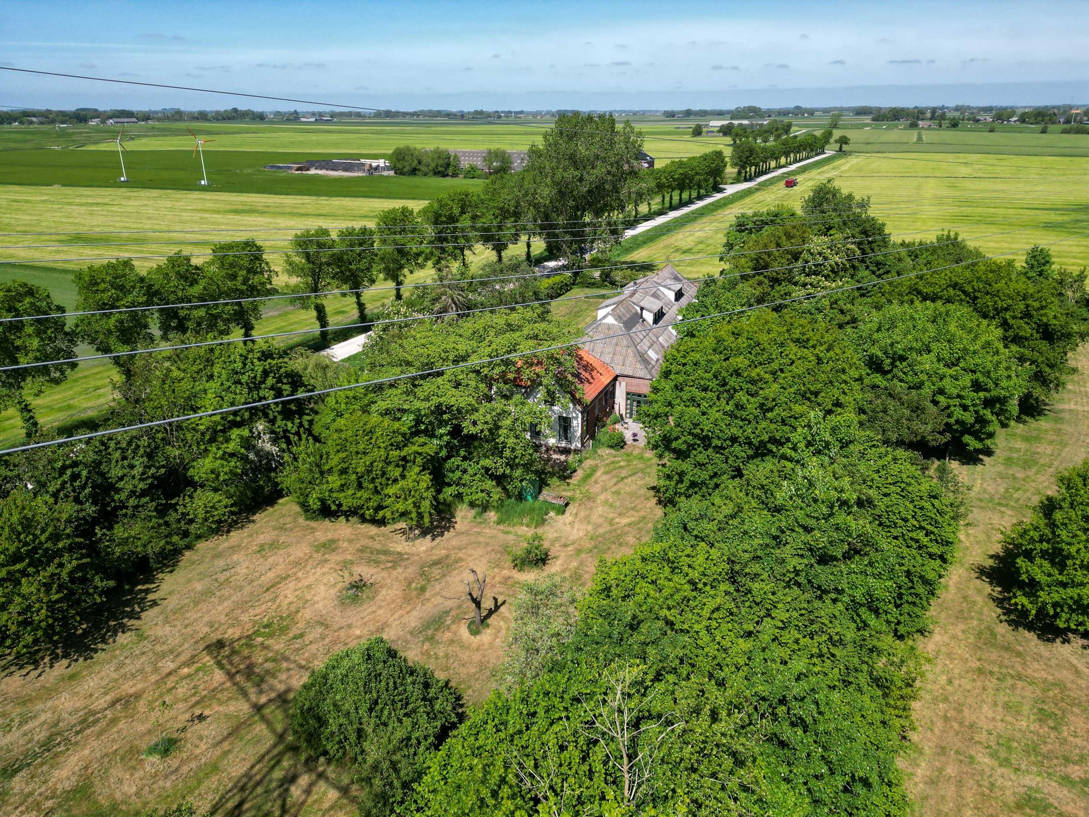 Foto 12 van Luddeweersterweg 1