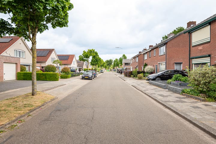 Foto 35 van Beukenstraat 6