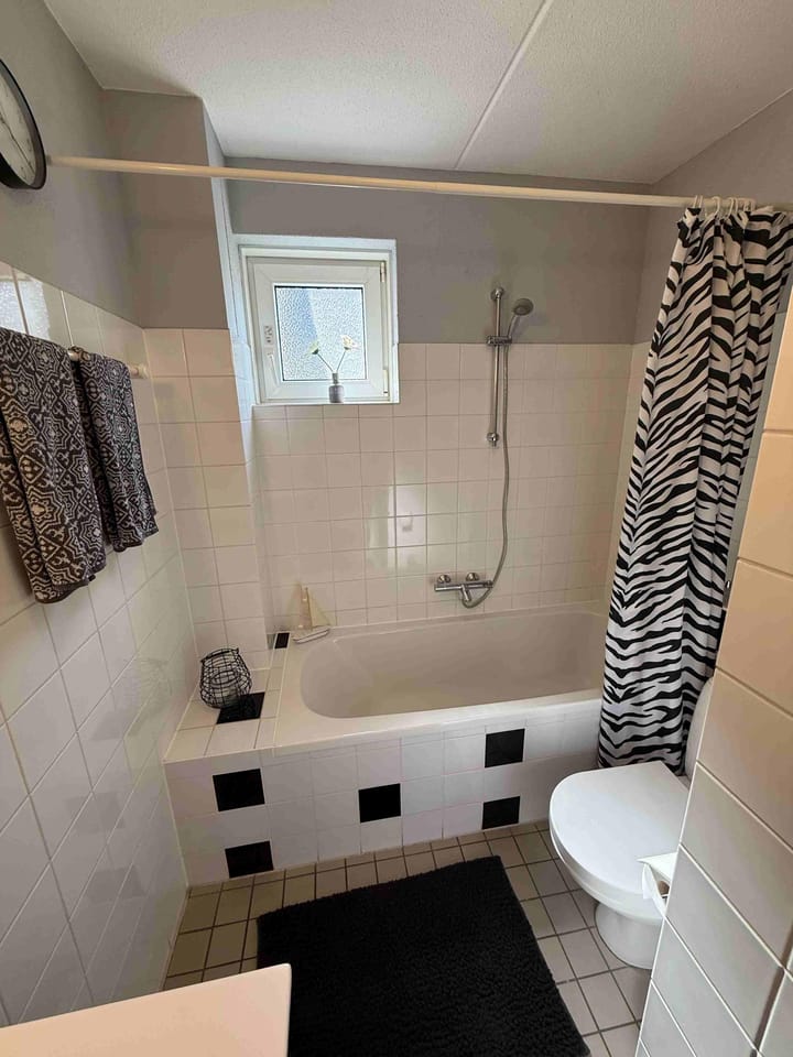 Foto 16 van Droge Wijmersweg 5-015