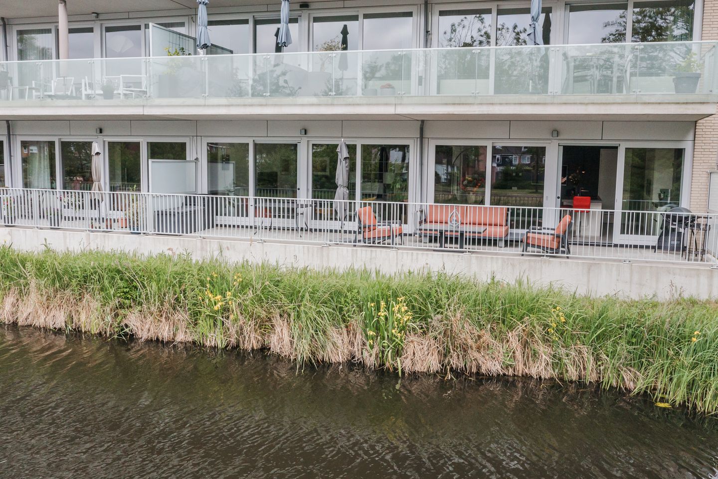 Foto 44 van Koraal 102