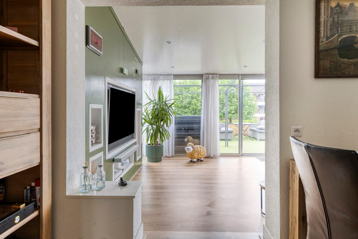 Foto 13 van Zijde 62-A