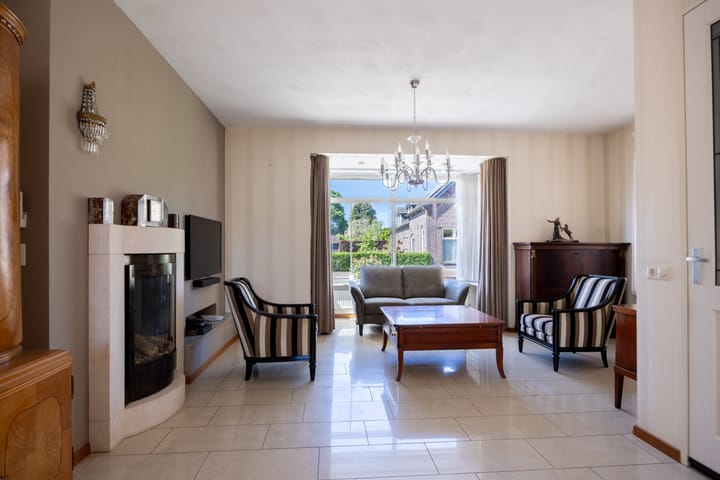 Photo 17 of Grotestraat 32-A