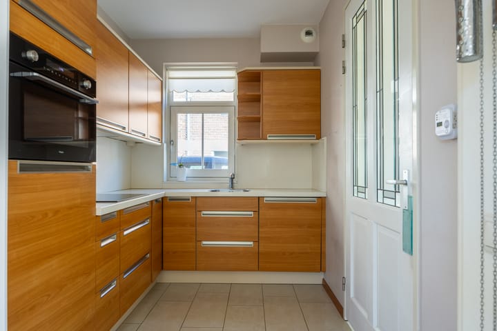 Photo 18 of Grotestraat 32-A