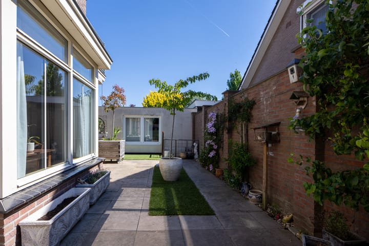 Photo 27 of Grotestraat 32-A