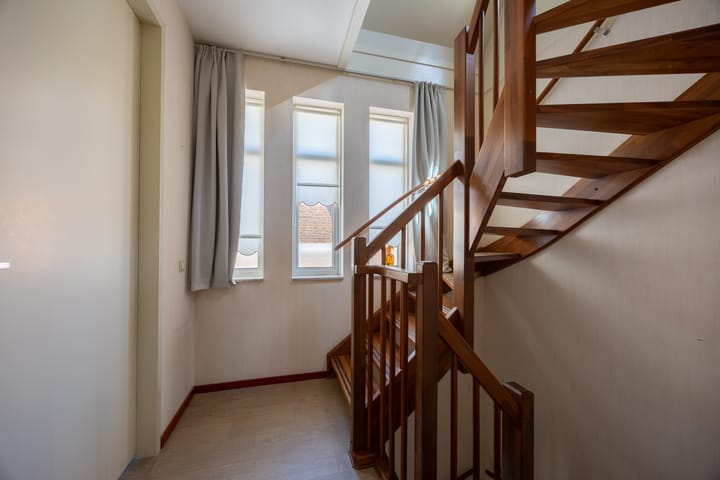 Photo 31 of Grotestraat 32-A