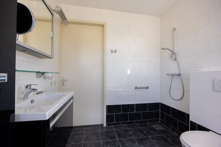 Photo 38 of Grotestraat 32-A